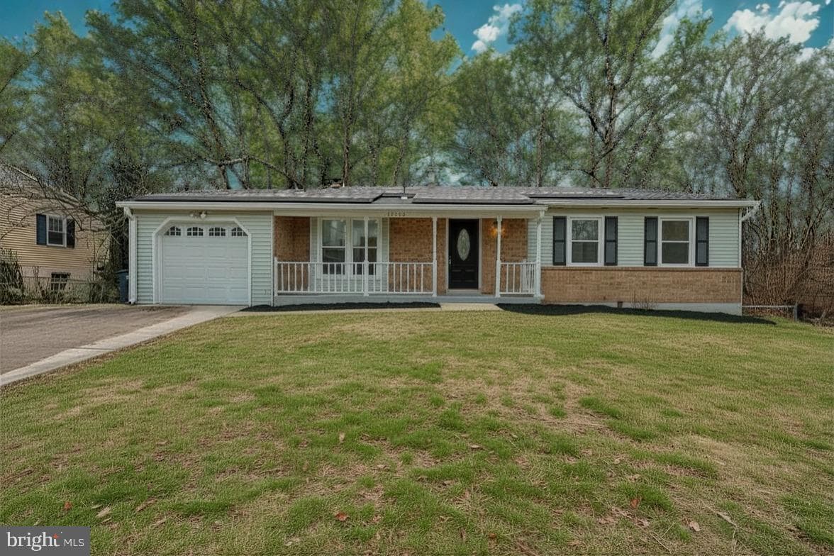 12817 Lampton Lane