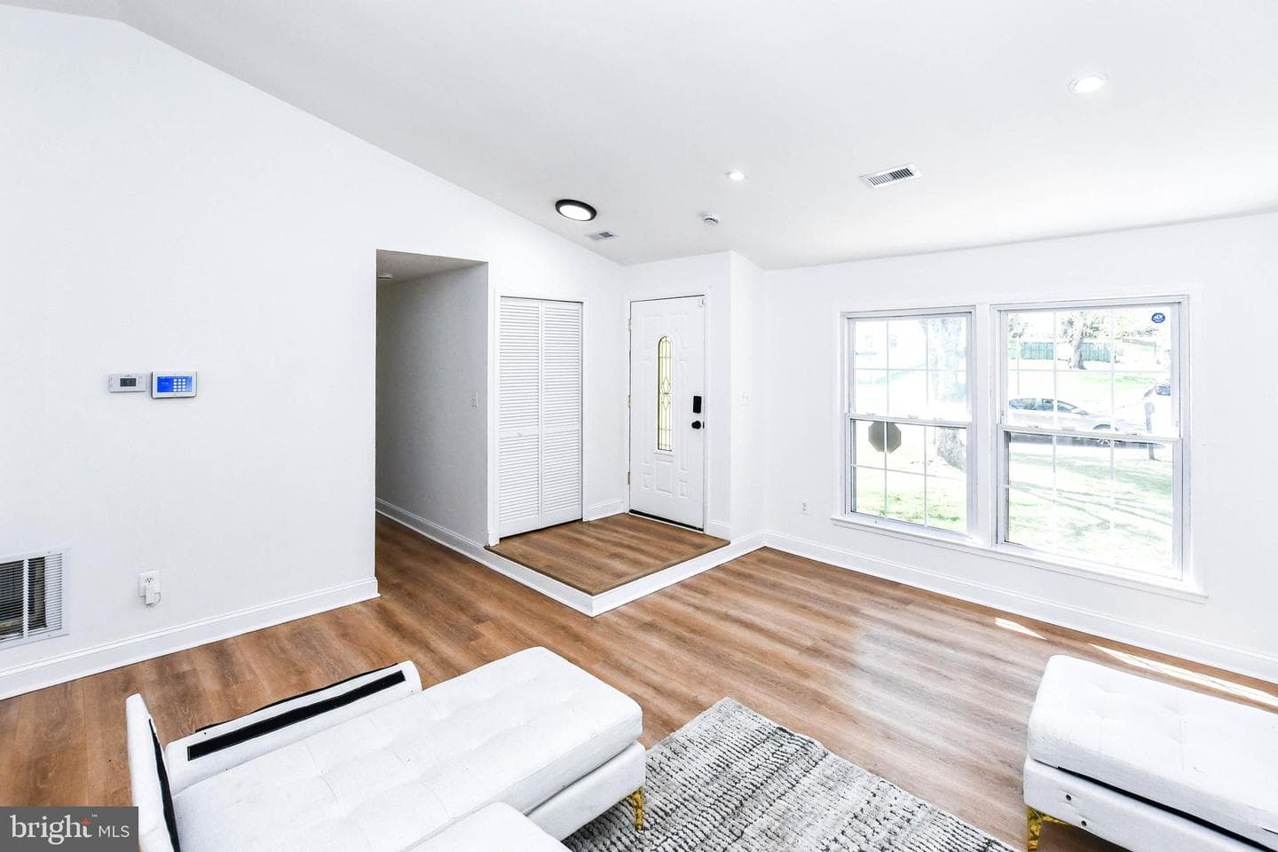 10200 New Orchard Drive photo 13