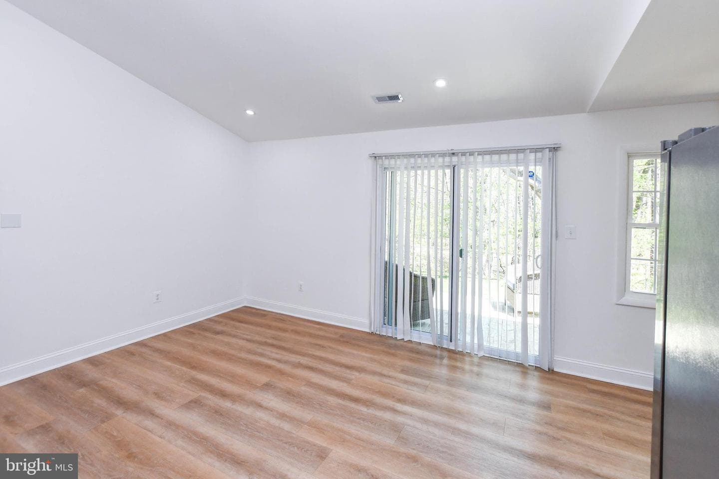 10200 New Orchard Drive photo 15