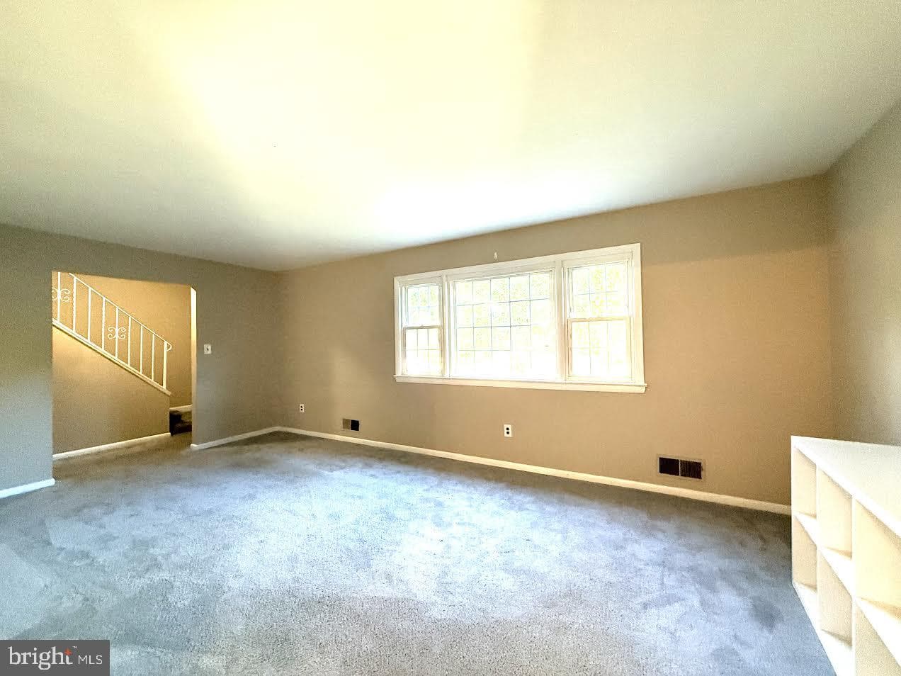 8703 34th Avenue photo 3