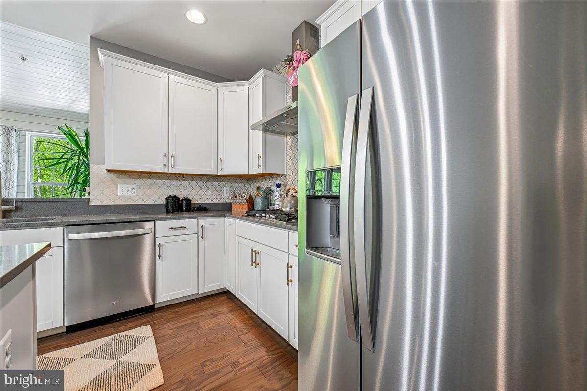 11107 King Gallahan Court photo 11