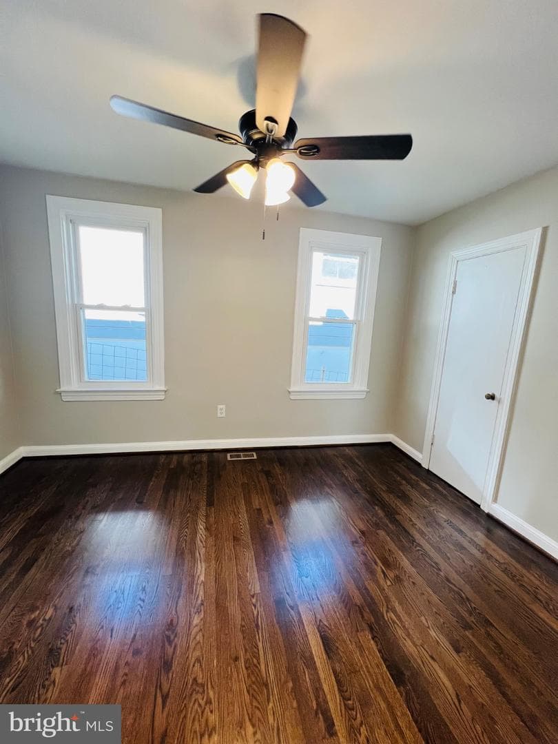 5709 Dade Street photo 25
