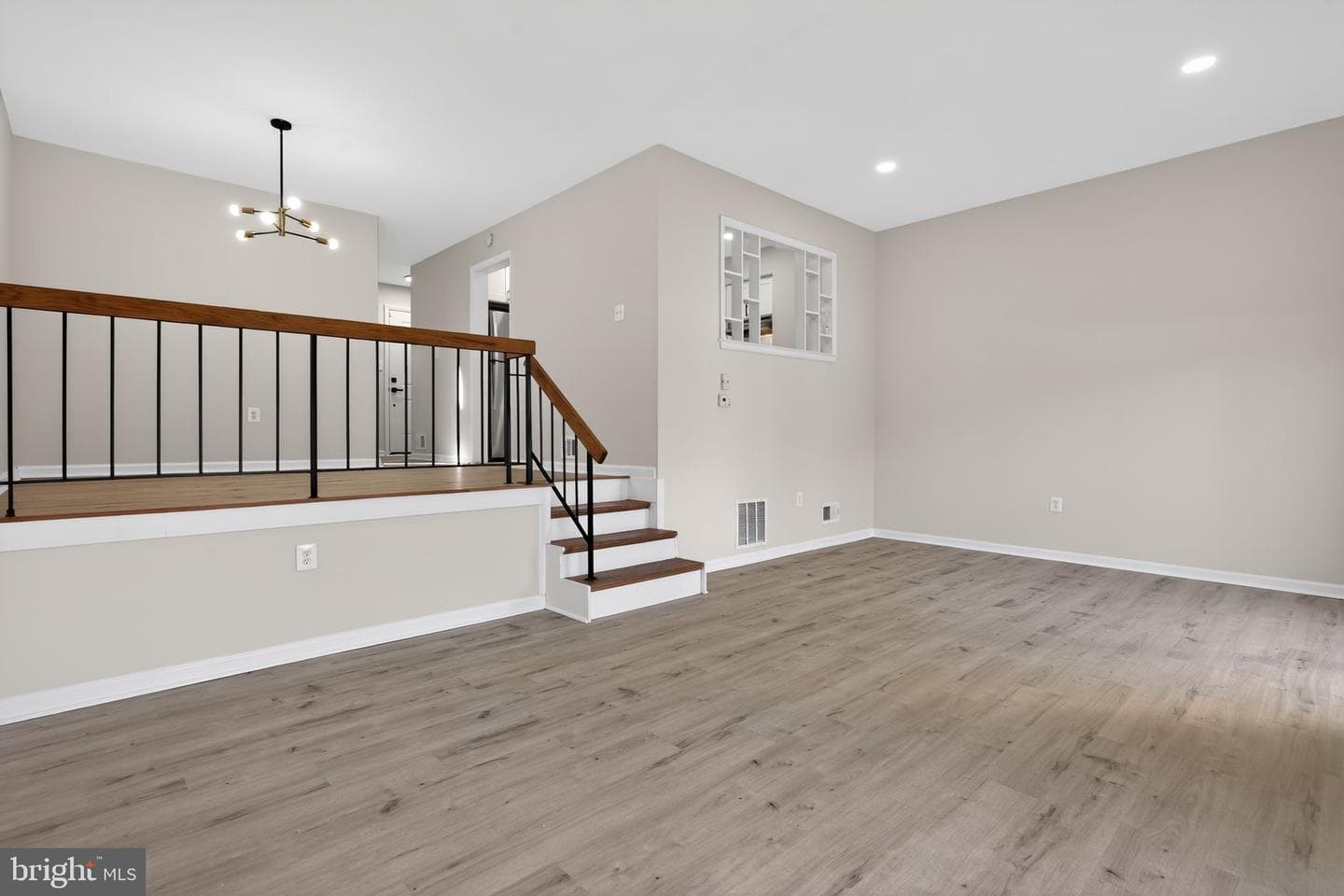 6219 Dimrill Court photo 8