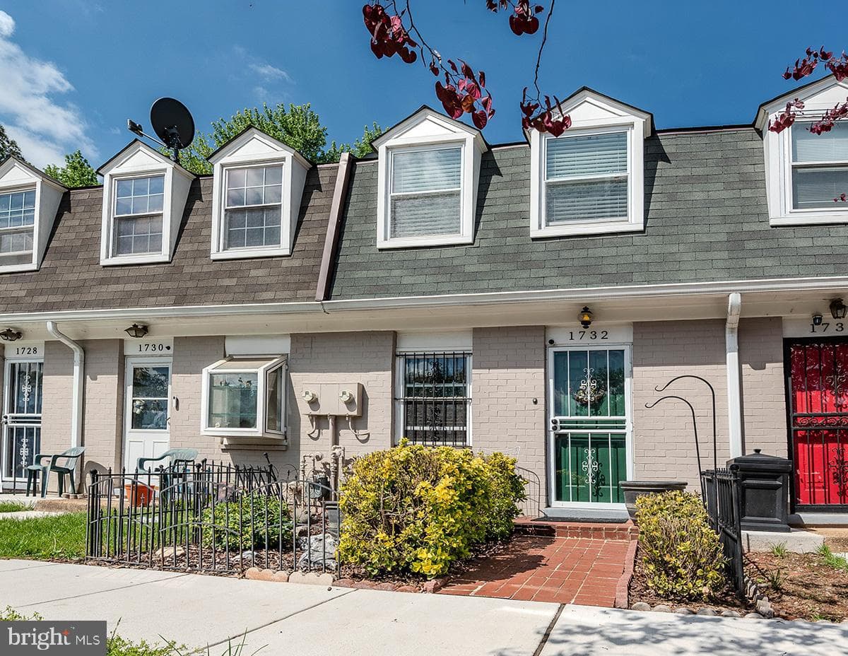 1732 Village Green Drive #a-17, Landover