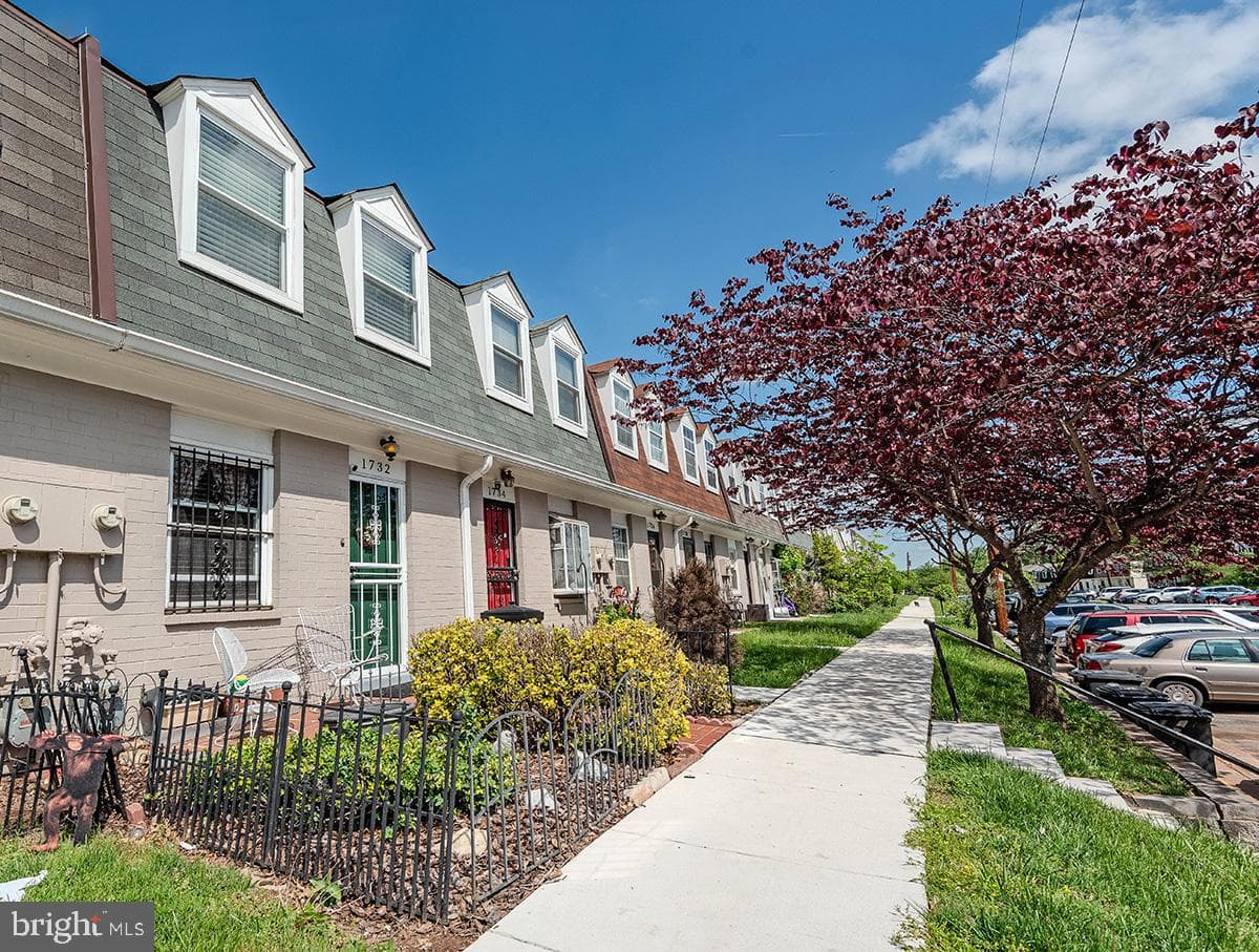 1732 Village Green Drive #a-17, Landover