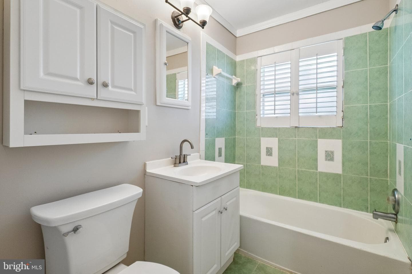 6203 Tyburn Street photo 18