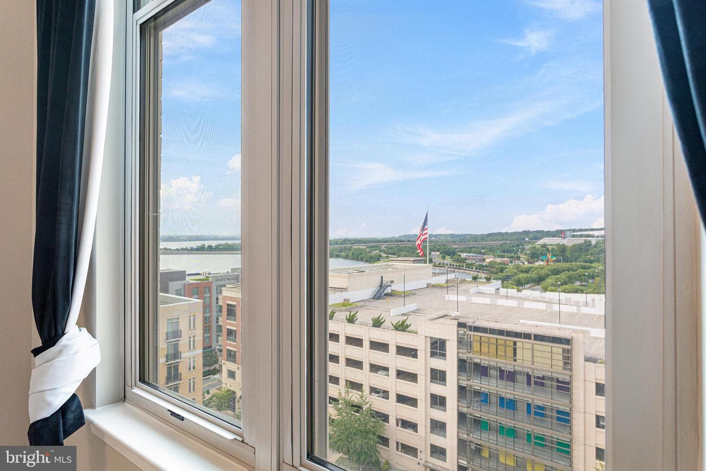 155 Potomac Passage #ph14 photo 25
