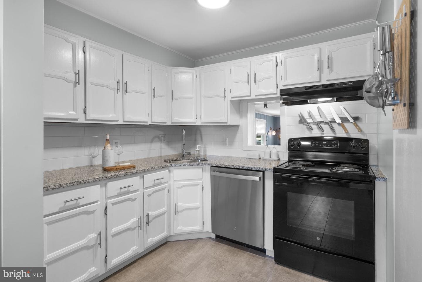 5035 Laguna Road photo 2