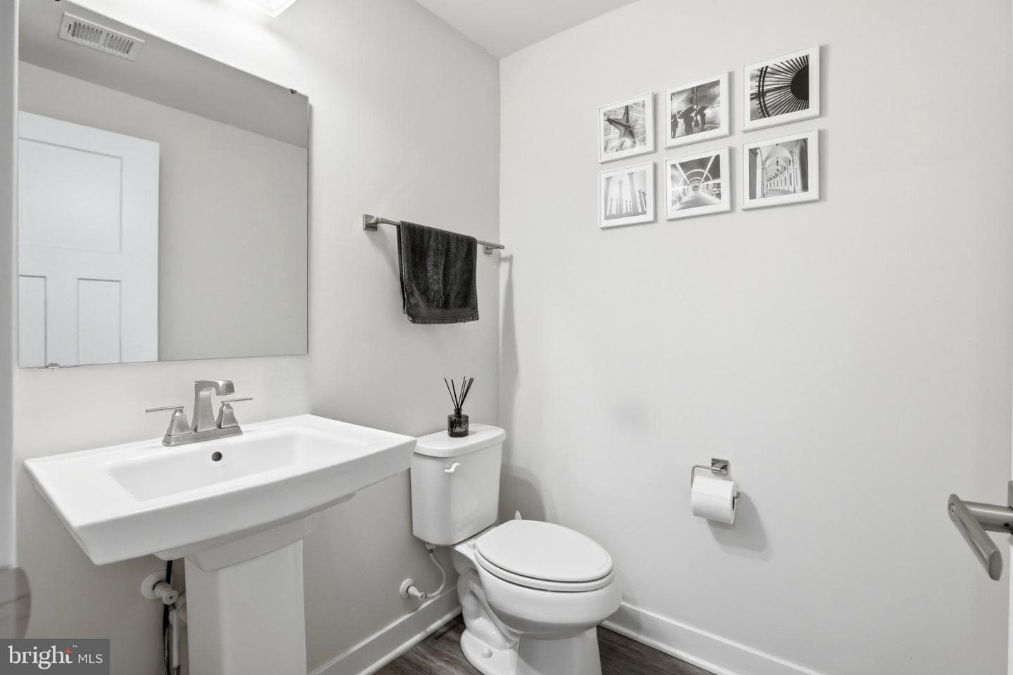 4915 Crest View Drive photo 11