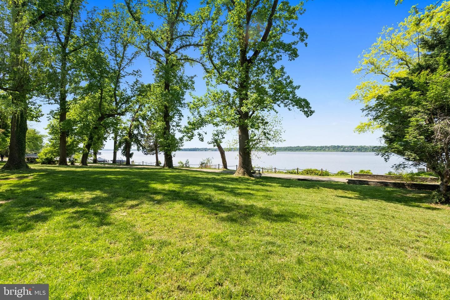 9112 Riverside Drive photo 57
