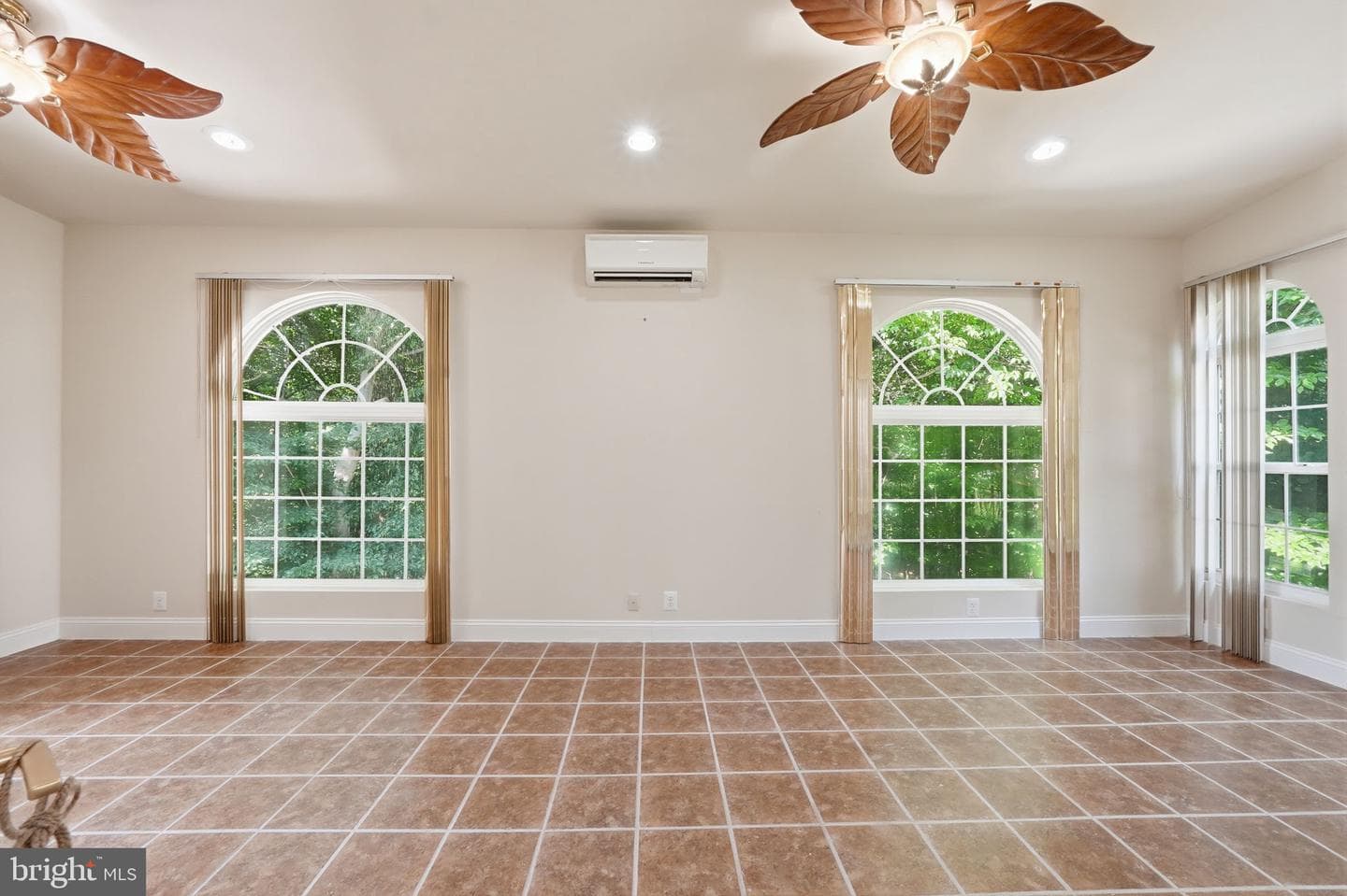 705 Bonnie Meadow Lane photo 13