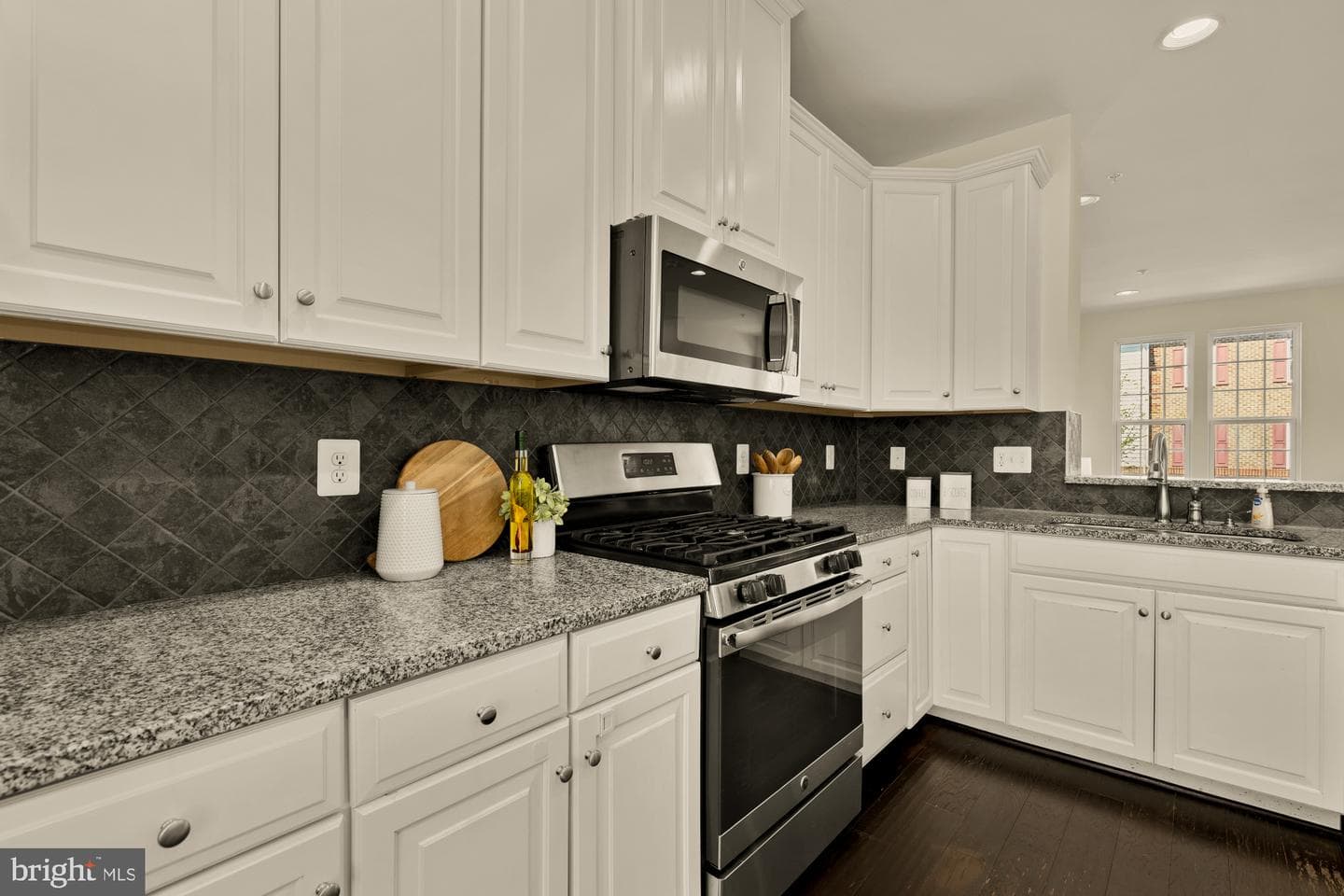 5307 Smiths Cove Lane photo 11