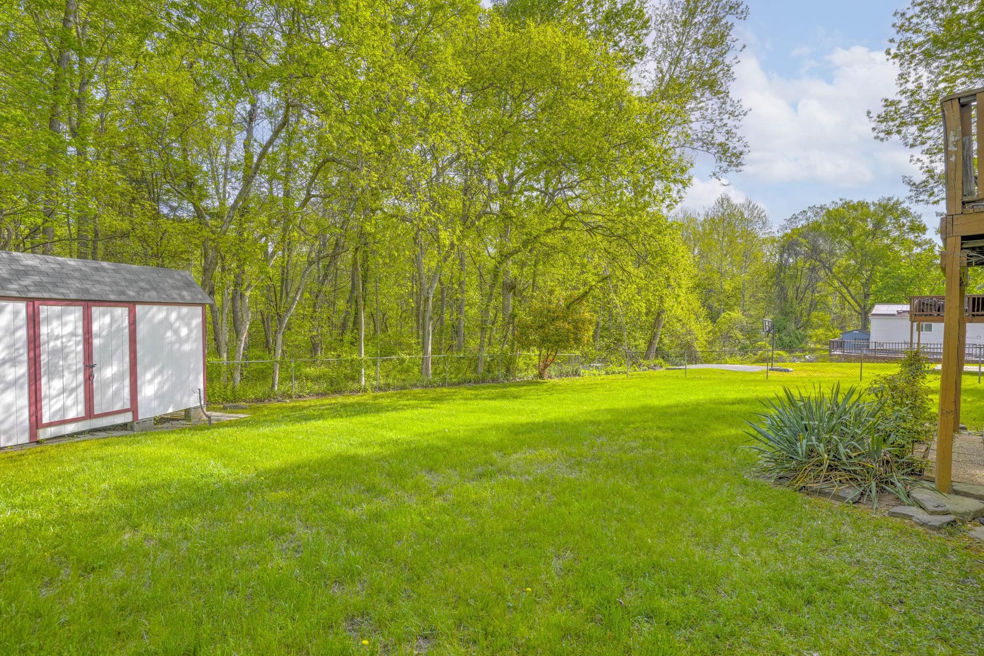 10320 Angora Drive photo 2
