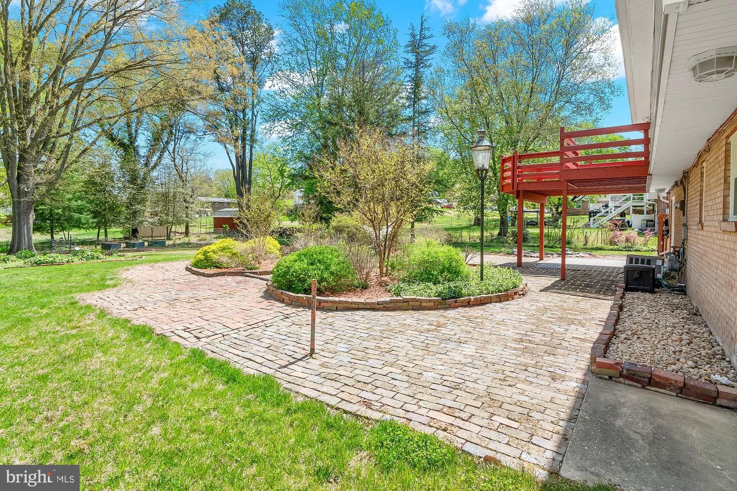 7616 Earnshaw Drive photo 45