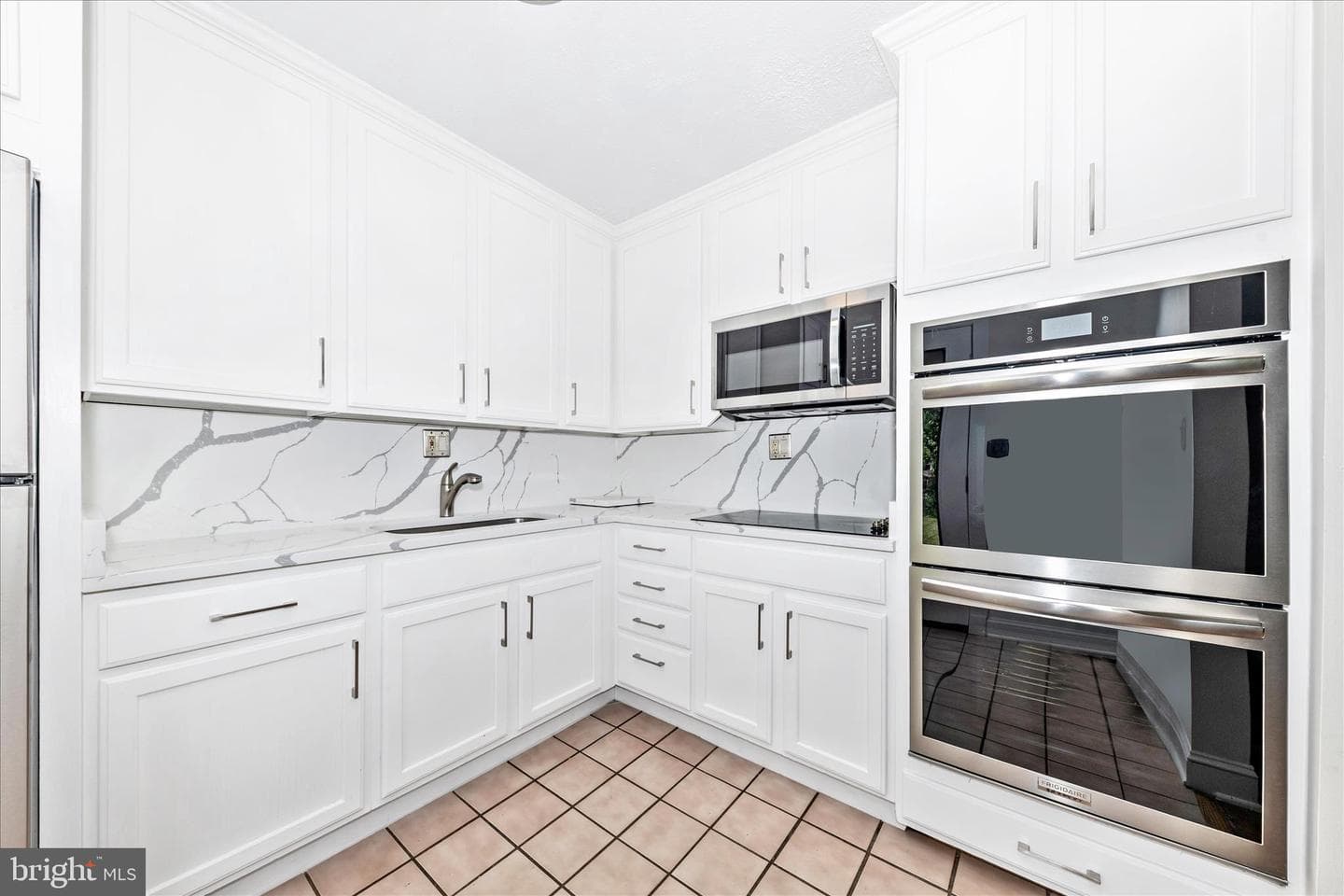 5806 Cheryl Lane photo 10