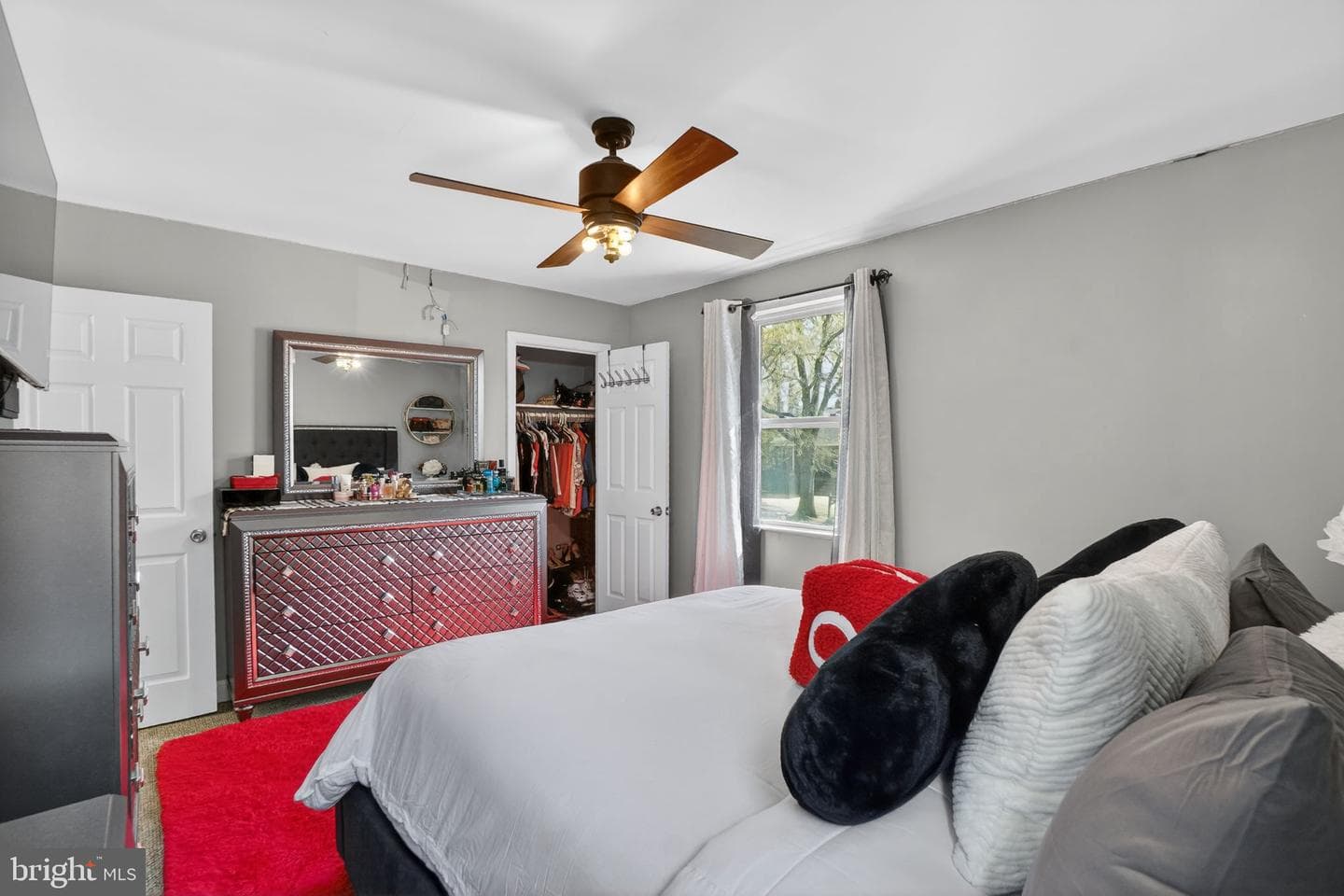 5506 Winston Street photo 18