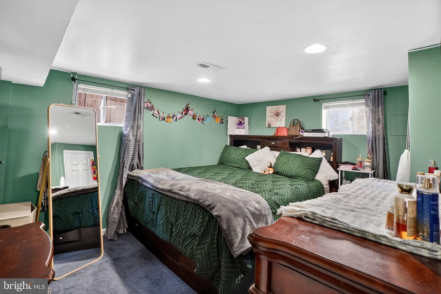 5506 Winston Street photo 32