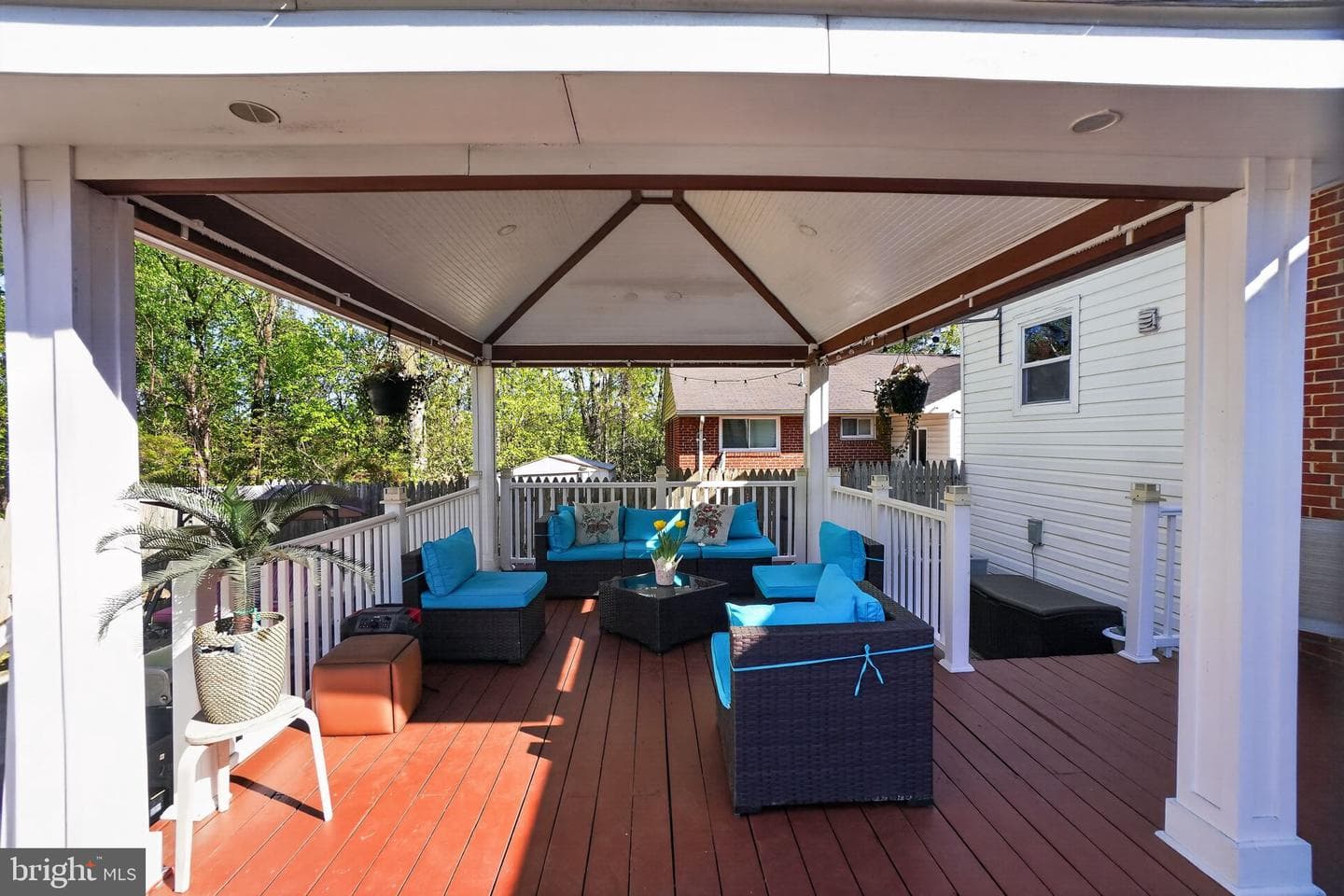5506 Winston Street photo 34