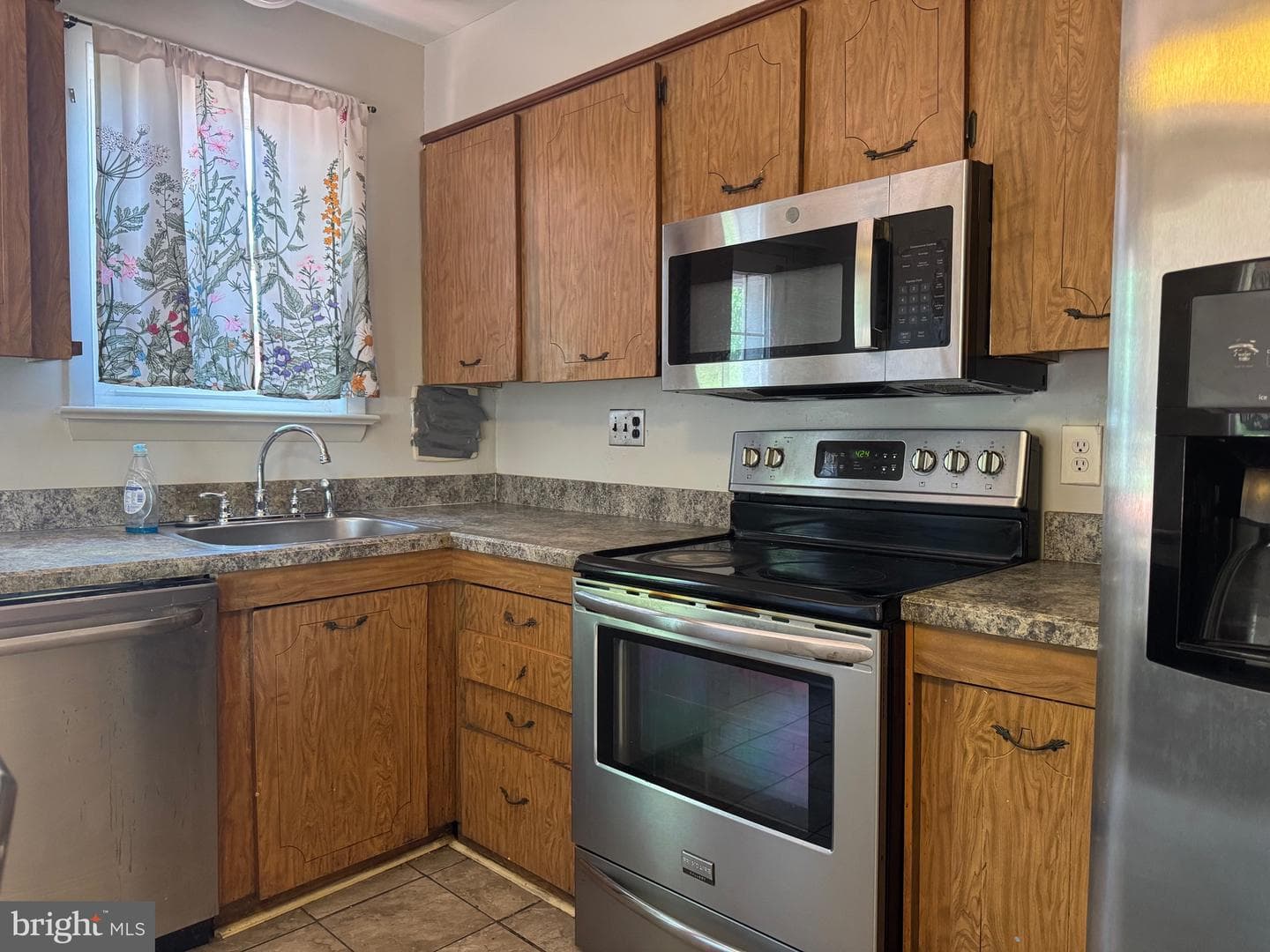 6208 Harley Lane photo 7