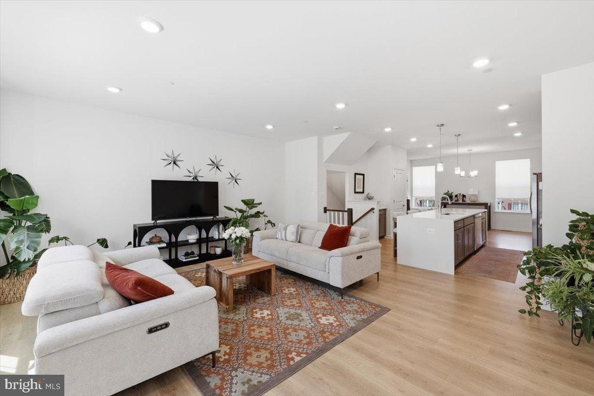 10316 Serenade Court photo 4