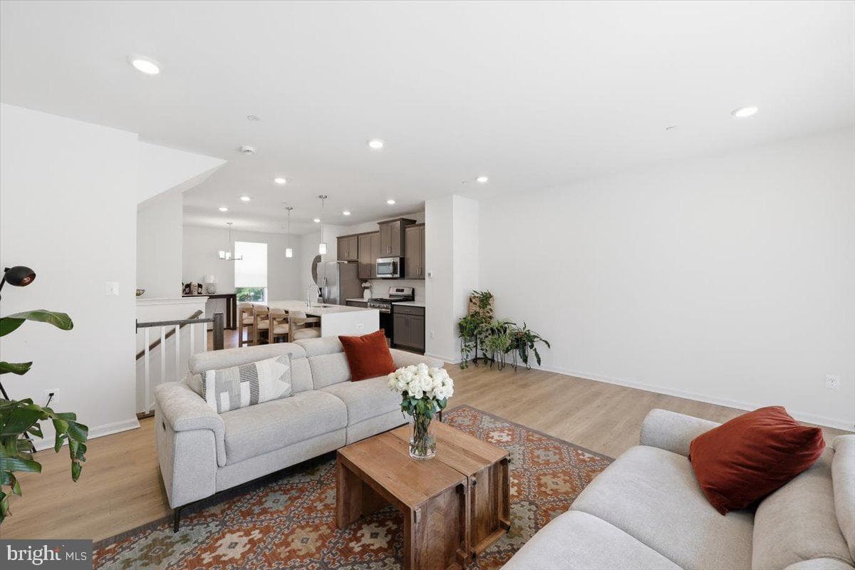 10316 Serenade Court photo 8