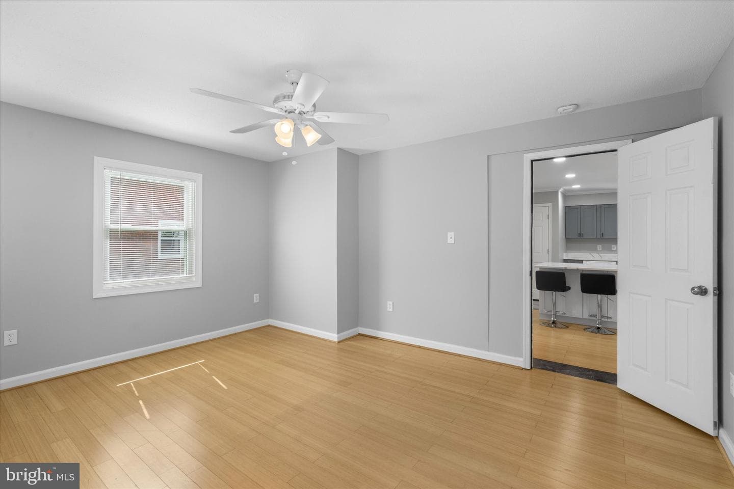 4814 Fox Street photo 8