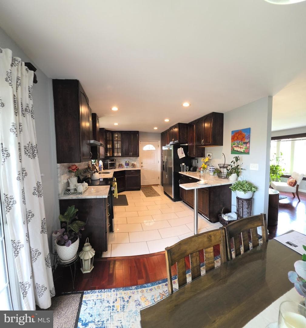 13016 Ingleside Drive photo 11
