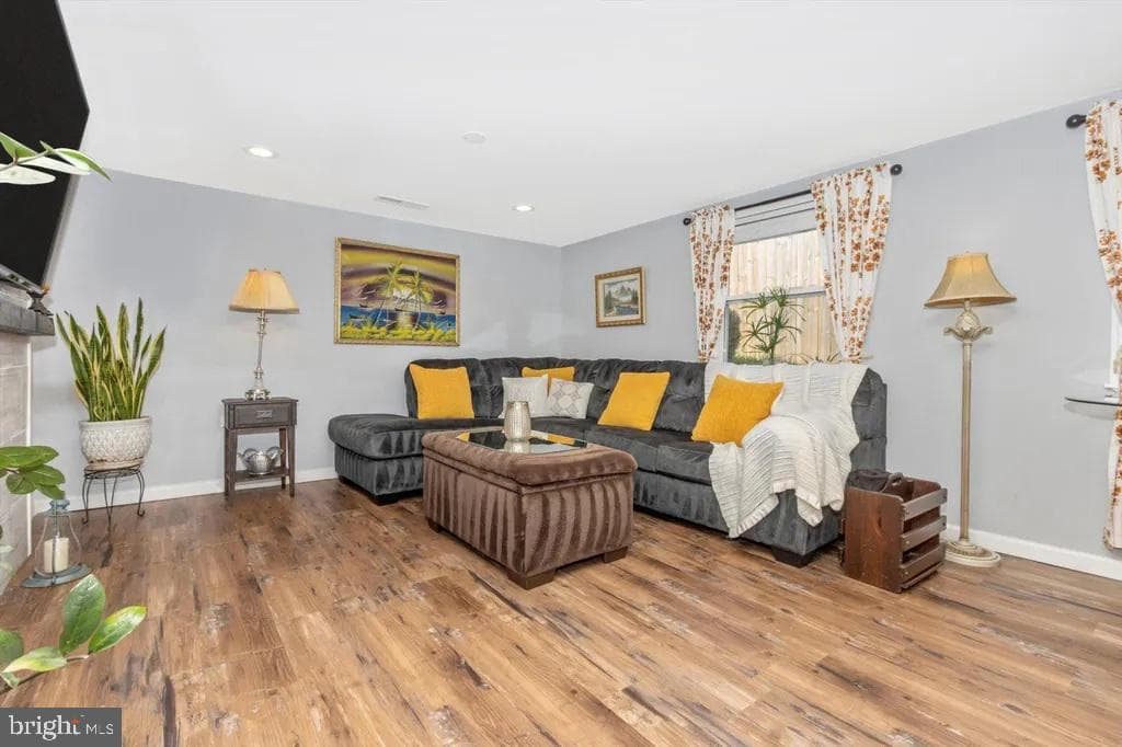 13016 Ingleside Drive photo 44