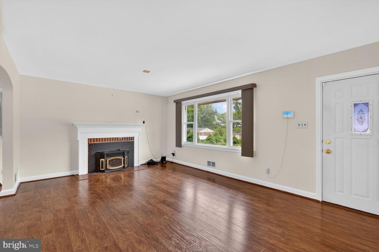 3804 Hemlock Place photo 2