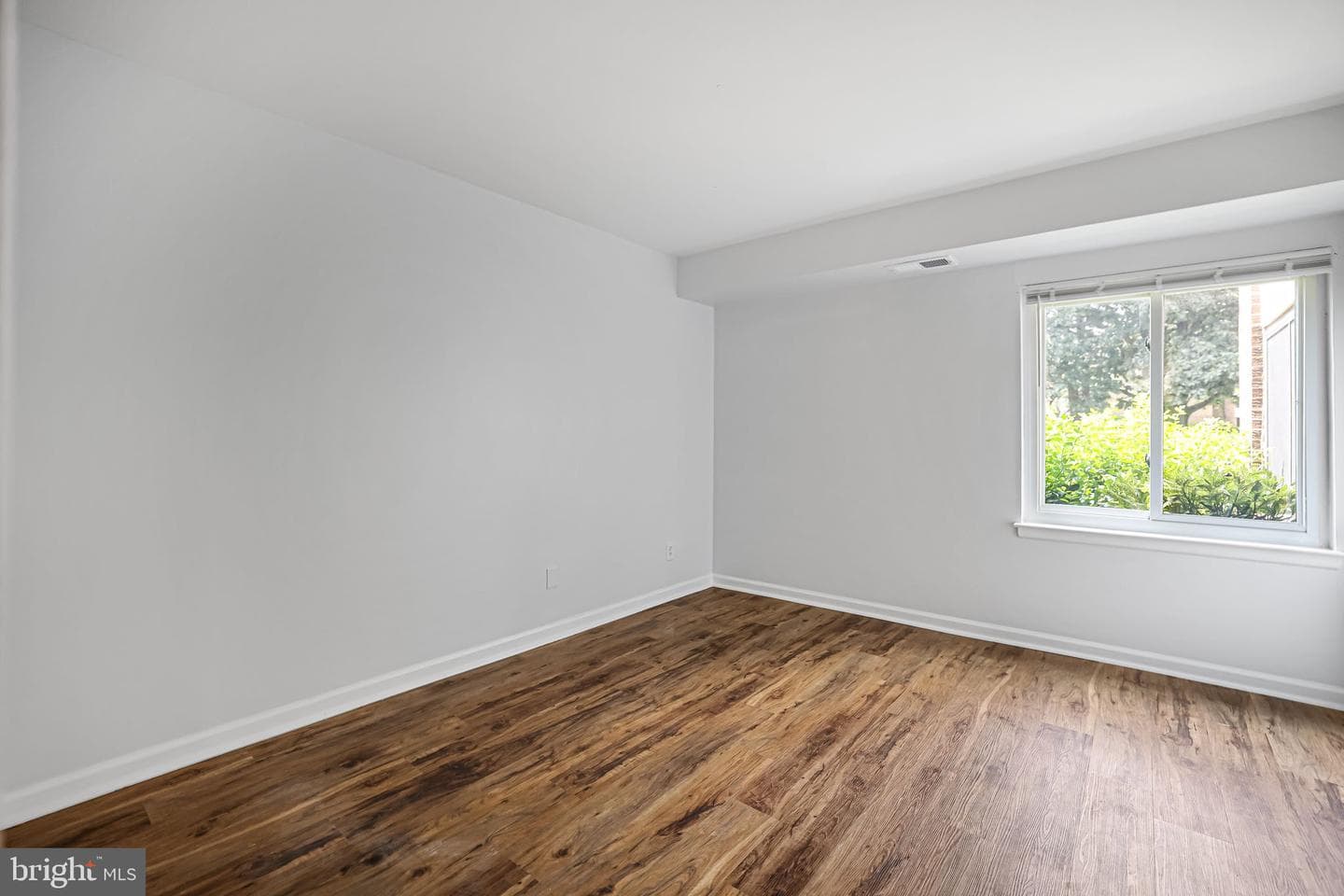 11210 Cherry Hill Rd # 111 photo 10