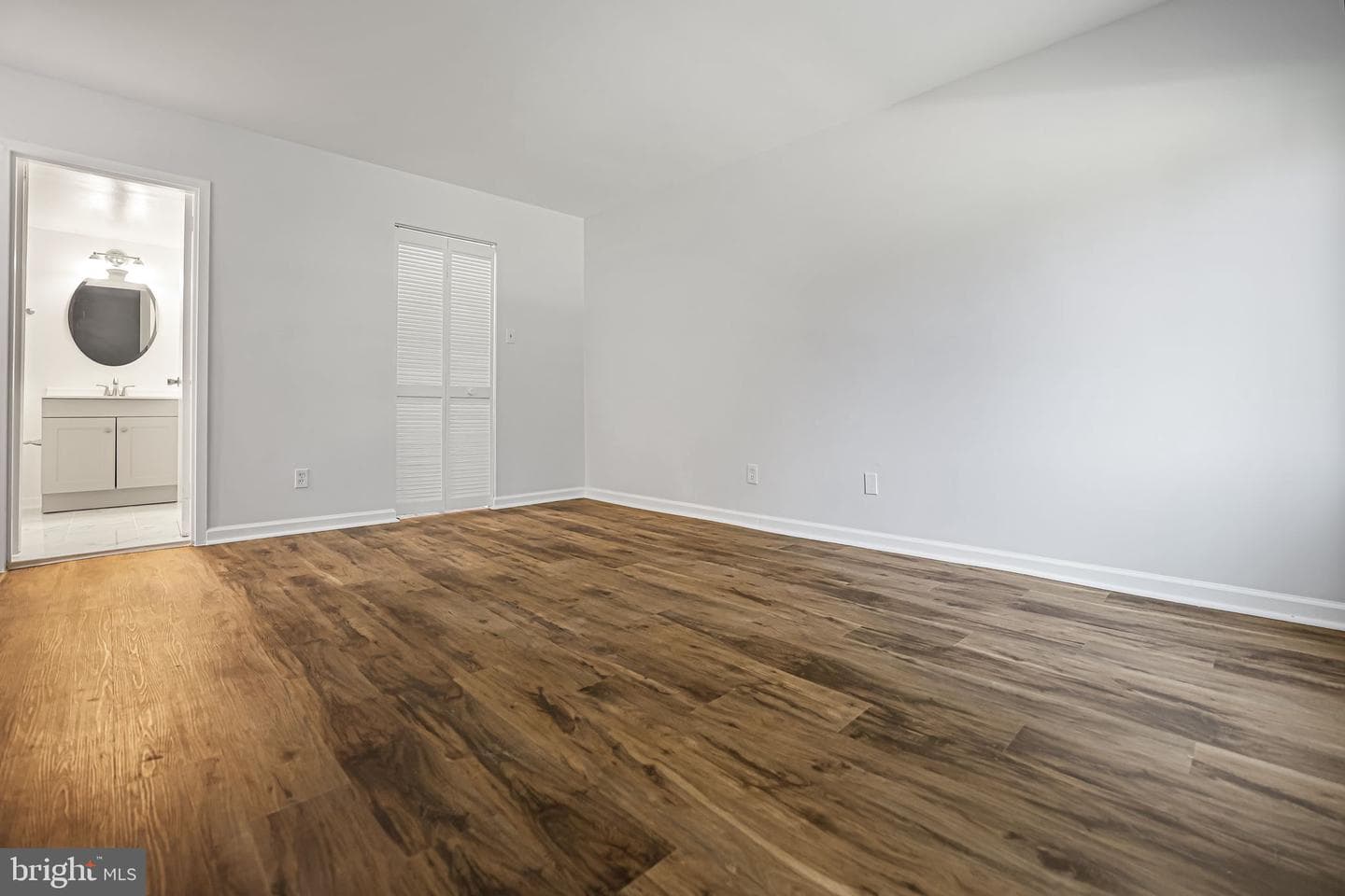 11210 Cherry Hill Rd # 111 photo 12