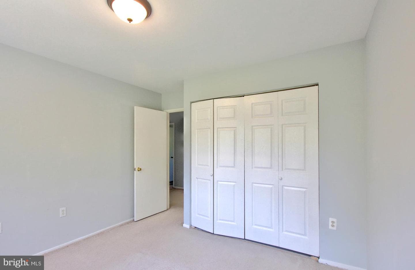 506 Peacock Drive photo 18