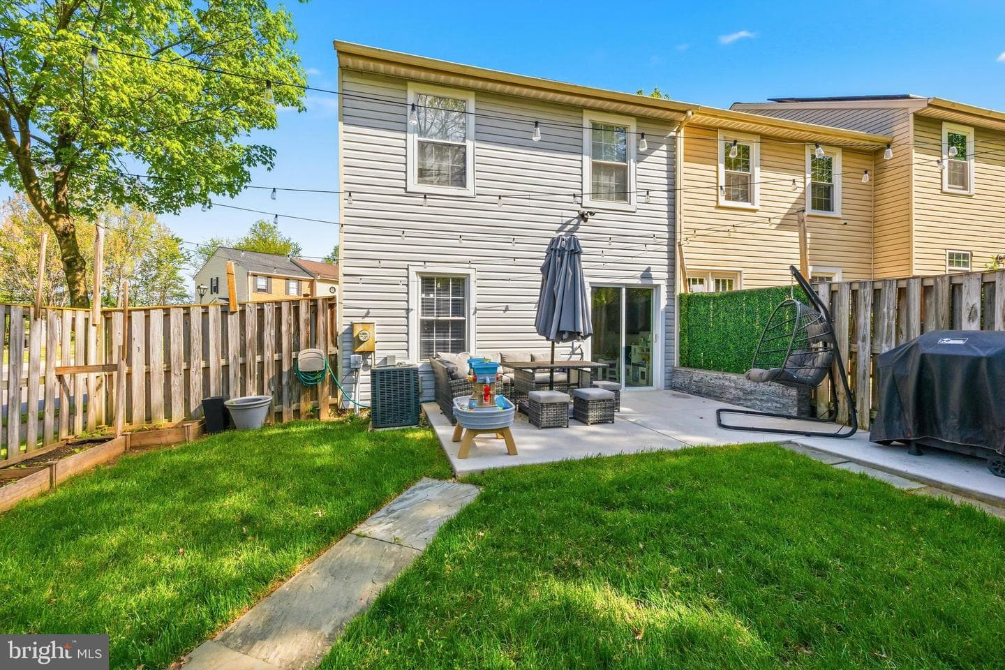 1801 Cedarwood photo 3