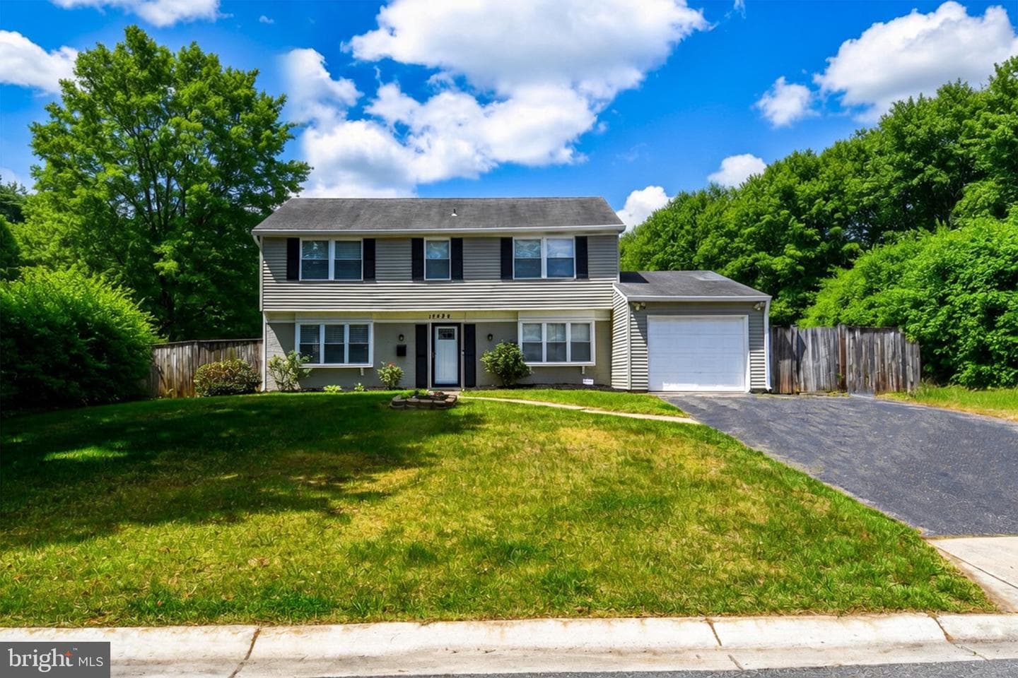 12424 Melling Lane photo 3