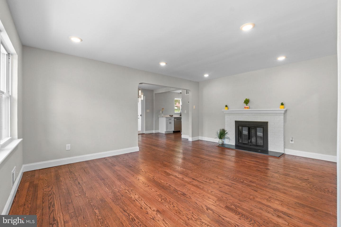 5001 Sharon Road photo 3