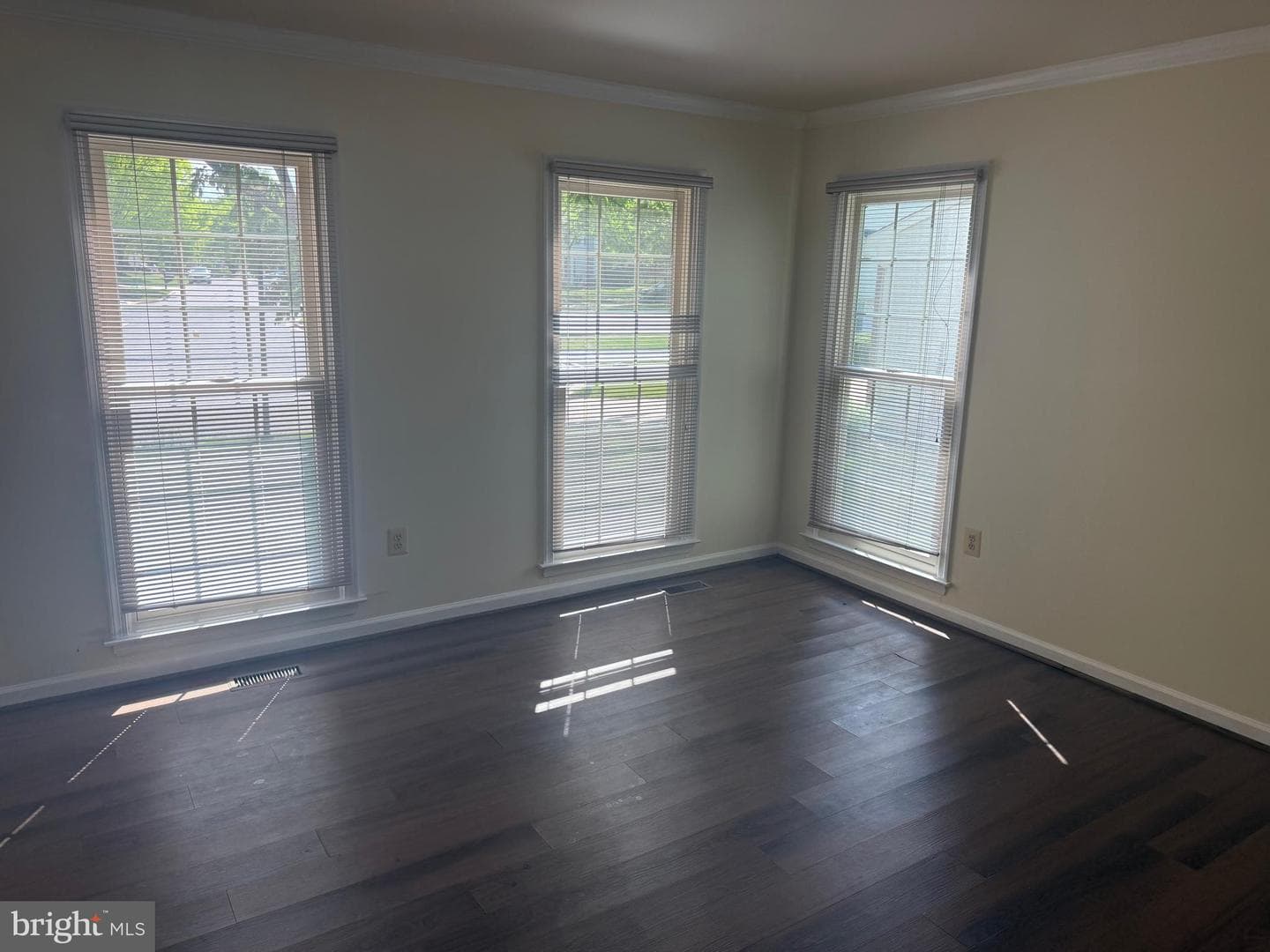 5404 Lakevale Terrace photo 31