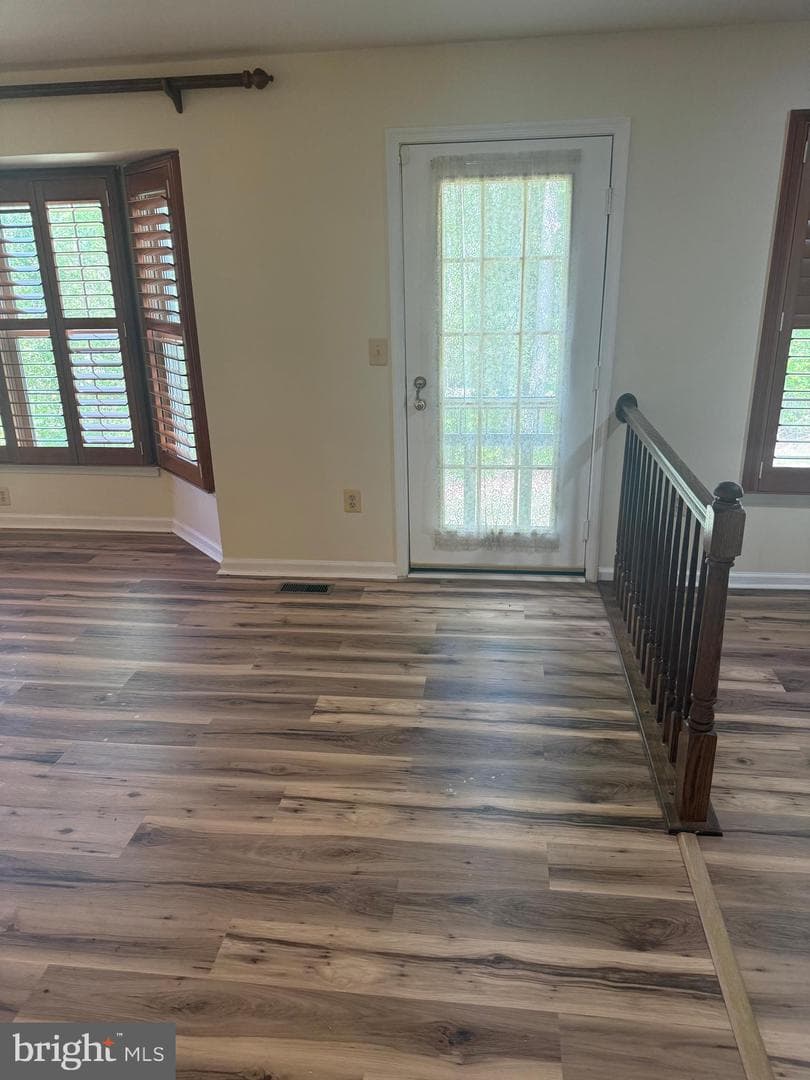 5404 Lakevale Terrace photo 34