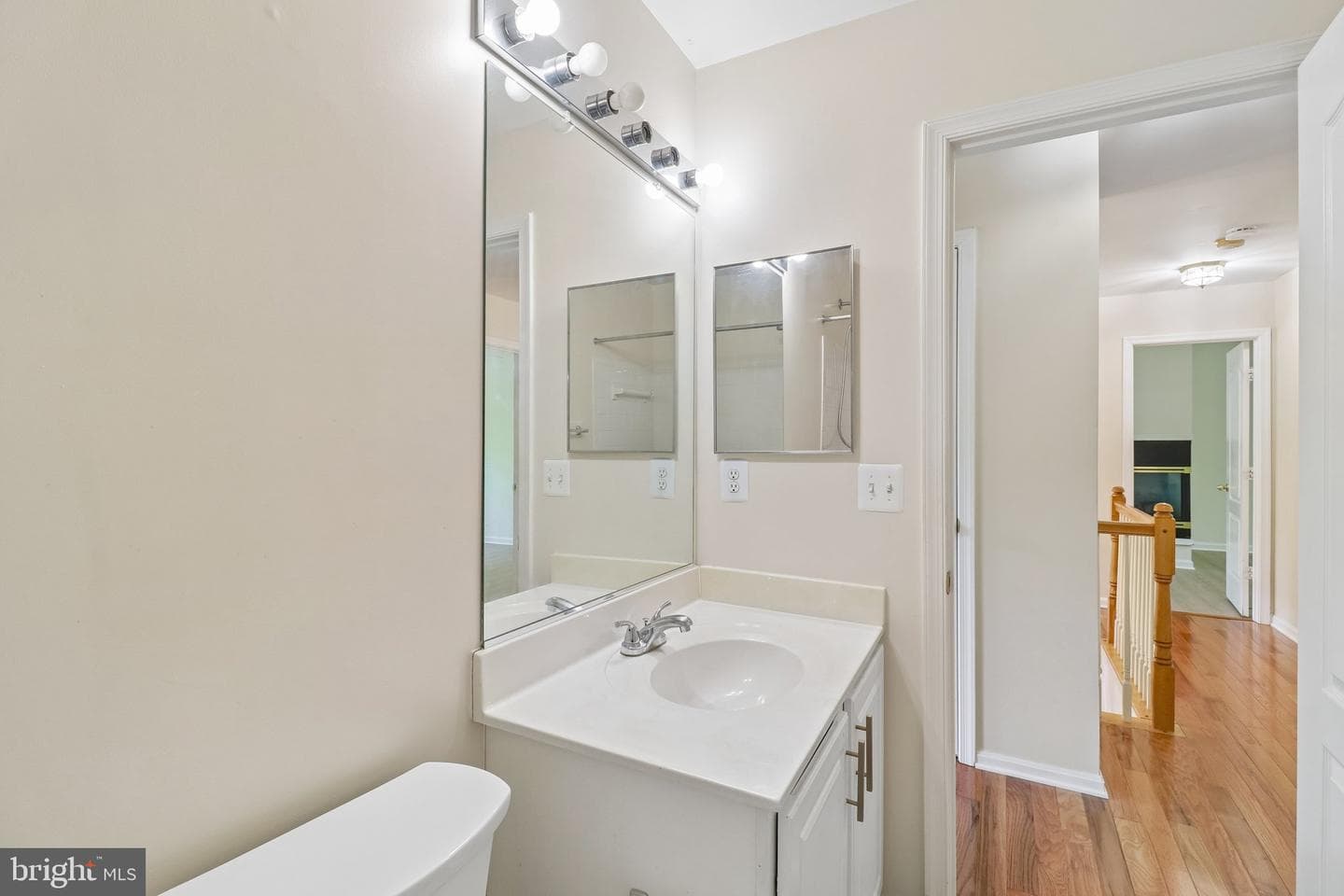 9712 Thornville Drive photo 30