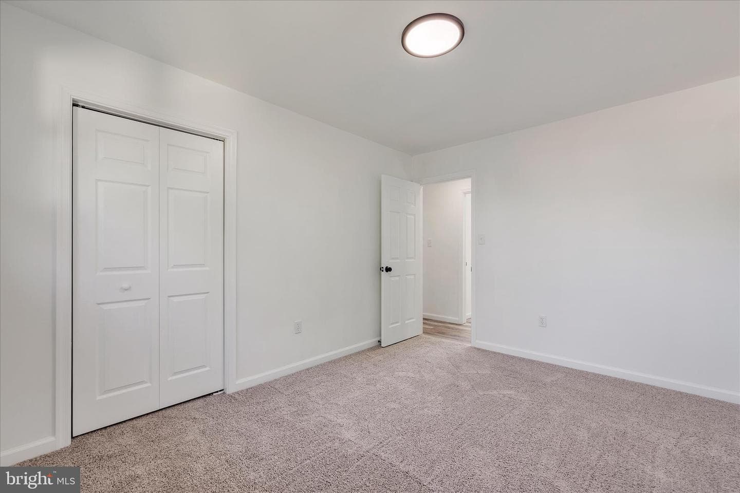 6810 Surratts Road photo 18