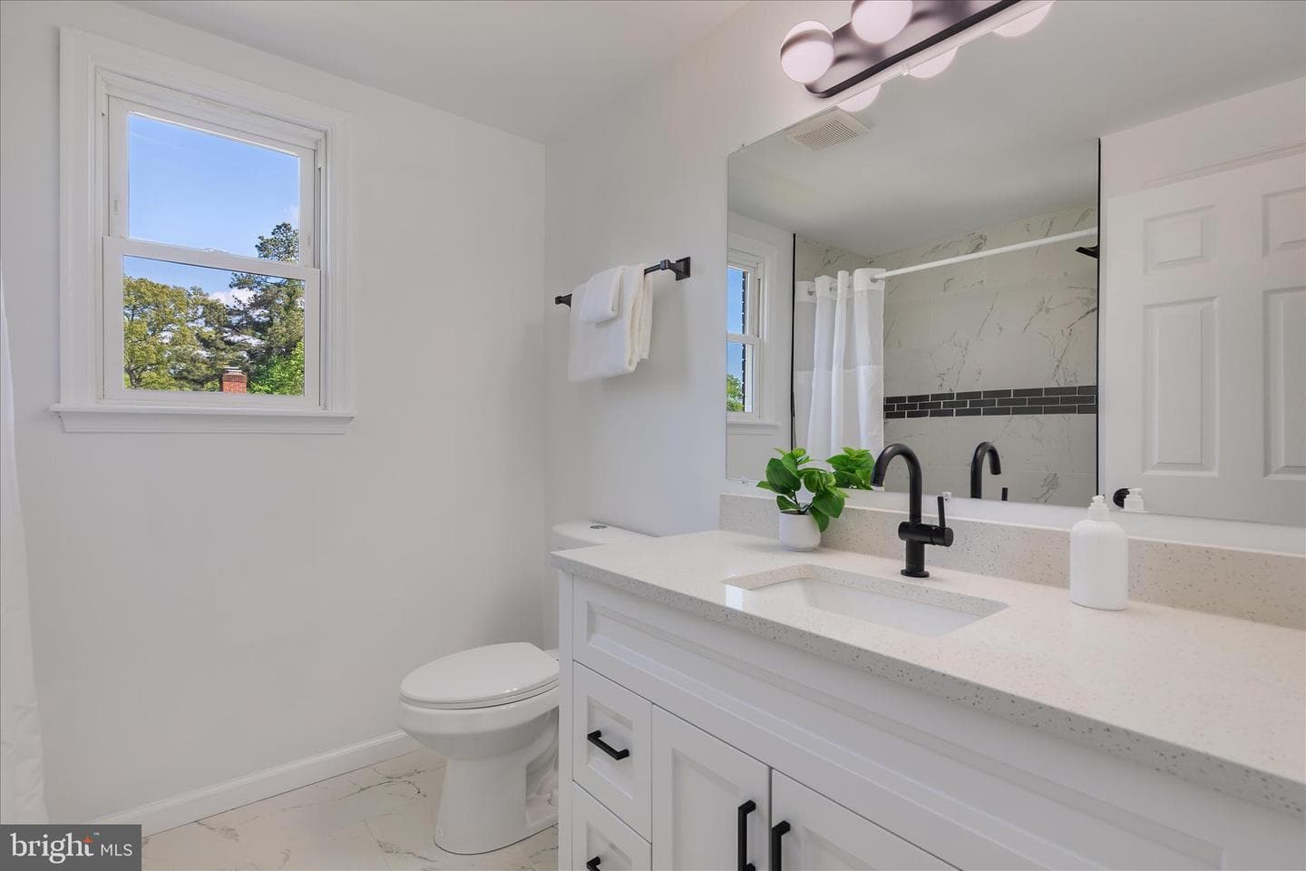 6810 Surratts Road photo 19