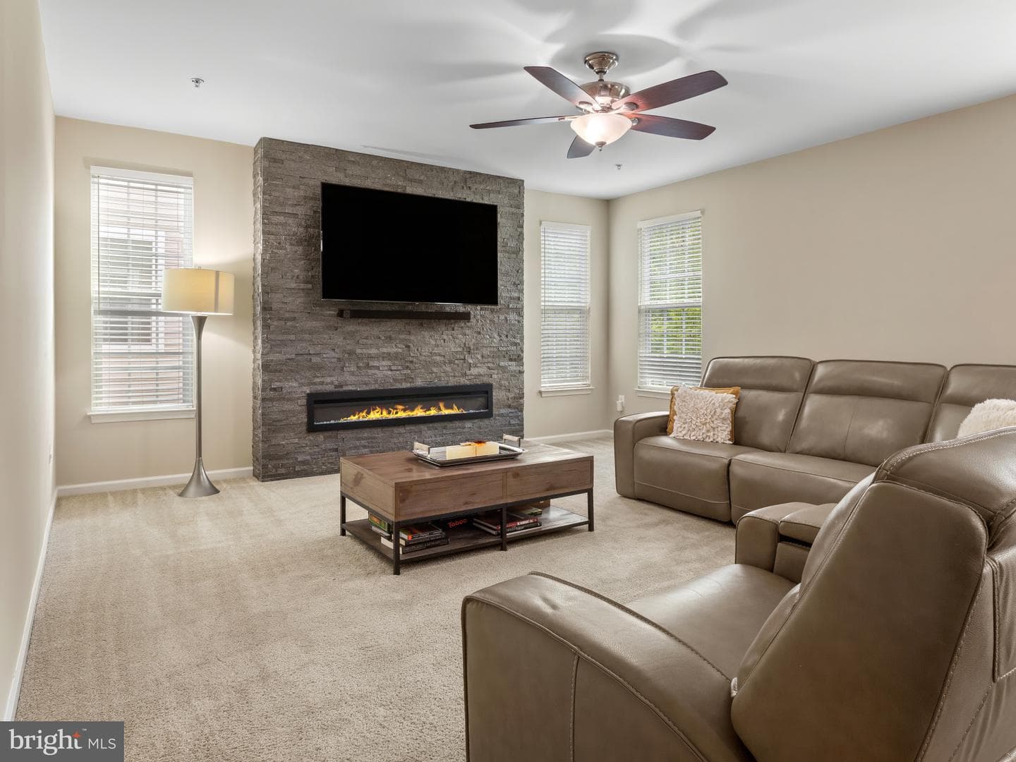 2015 Fittleworth Terrace photo 9