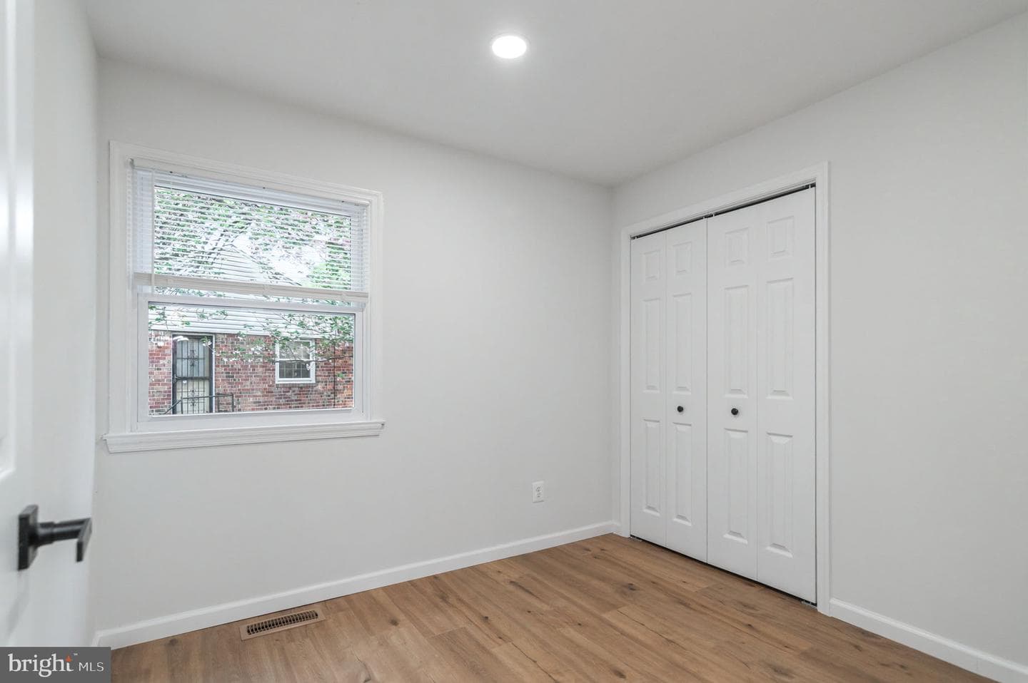 10906 Bennington Drive photo 17