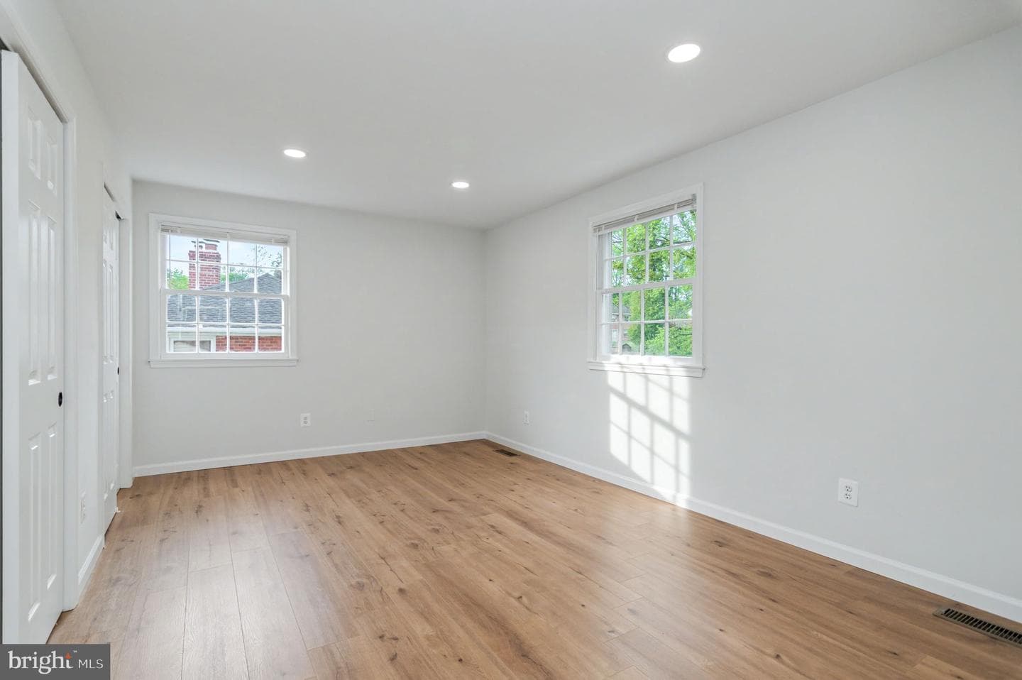 10906 Bennington Drive photo 20