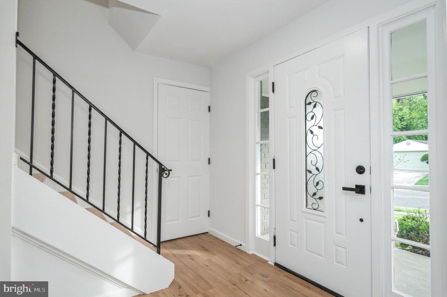 10906 Bennington Drive photo 3