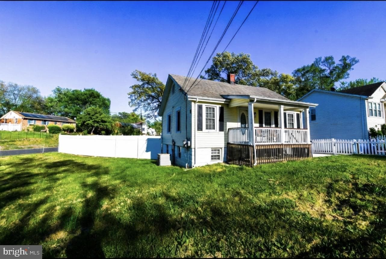 2700 Ocala Avenue photo 2