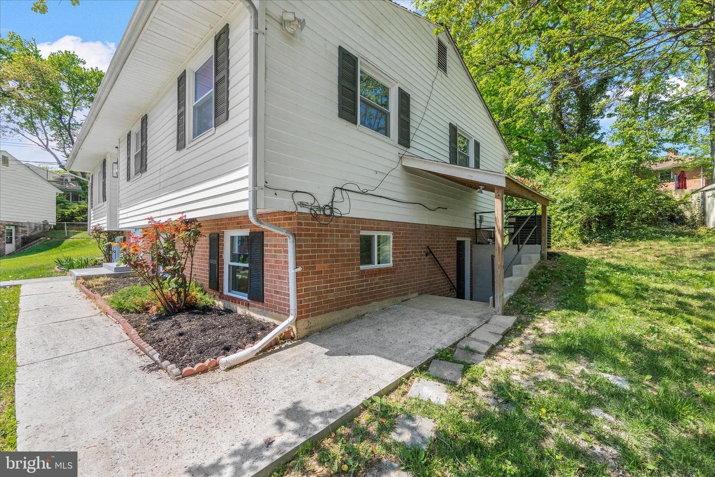 13102 Wellford Drive photo 37
