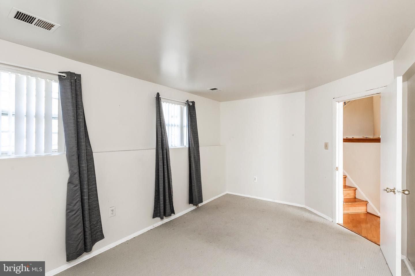 1701 Dekalb Court photo 6