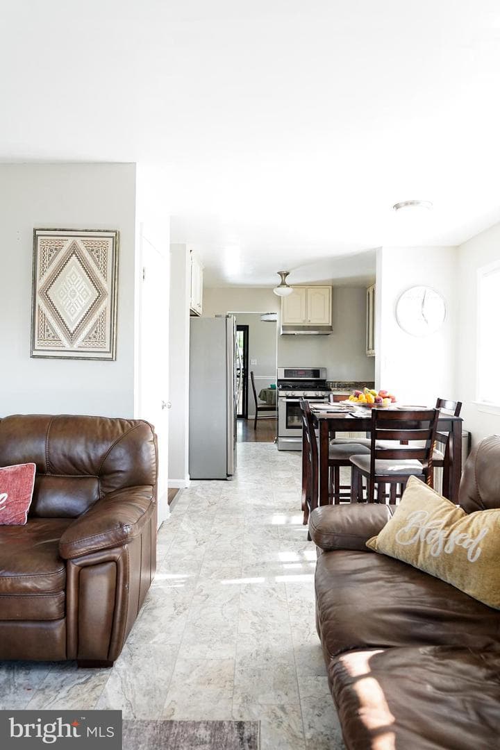 7901 Anne Ct photo 13
