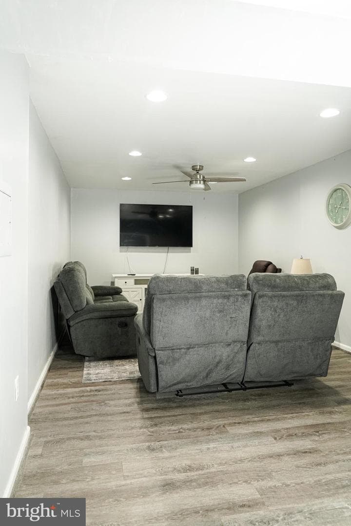 7901 Anne Ct photo 47