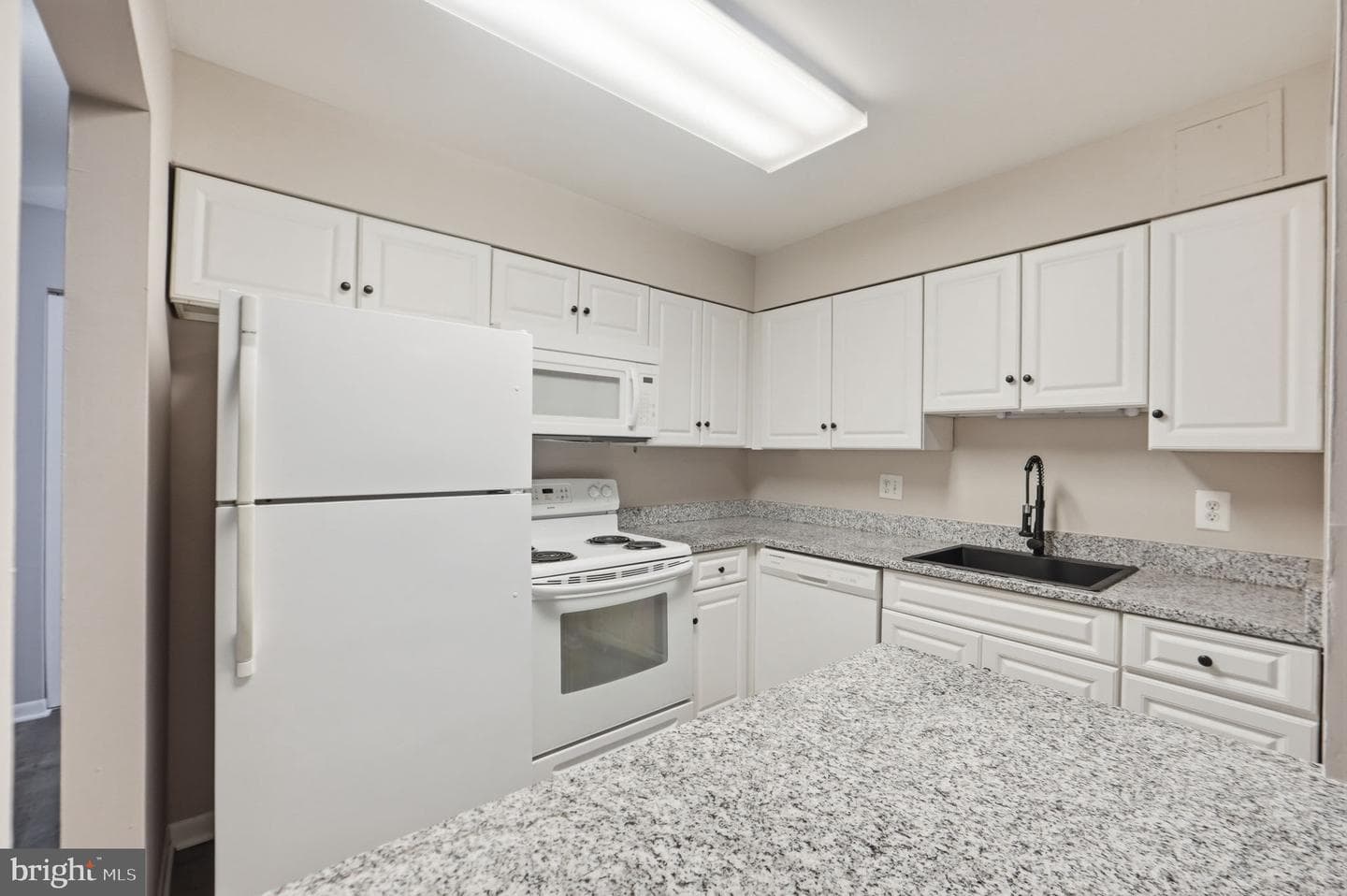 10114 Campus Way S #201-8c photo 13